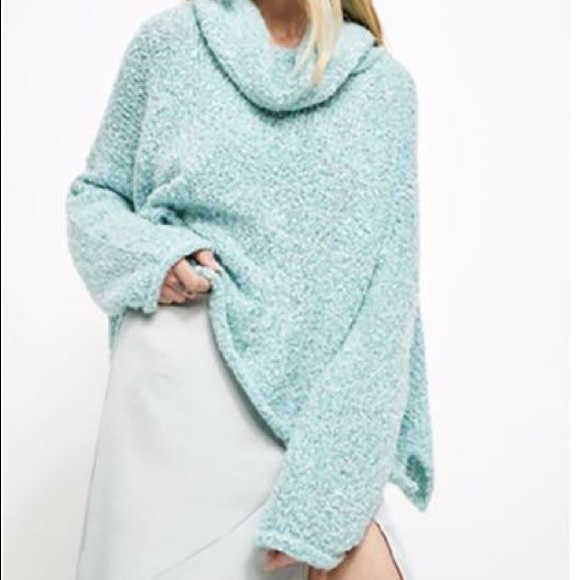 FREE PEOPLE BFF Sweater NWT Size M Aqua Star - Picture 2 of 7